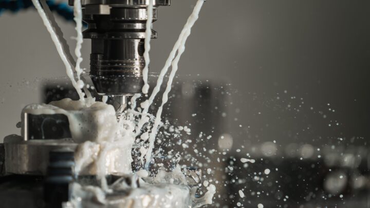 Jak nowoczesne technologie CNC wspierają produkcję części do maszyn rolniczych – Przykład frezowania we Wrocławiu
